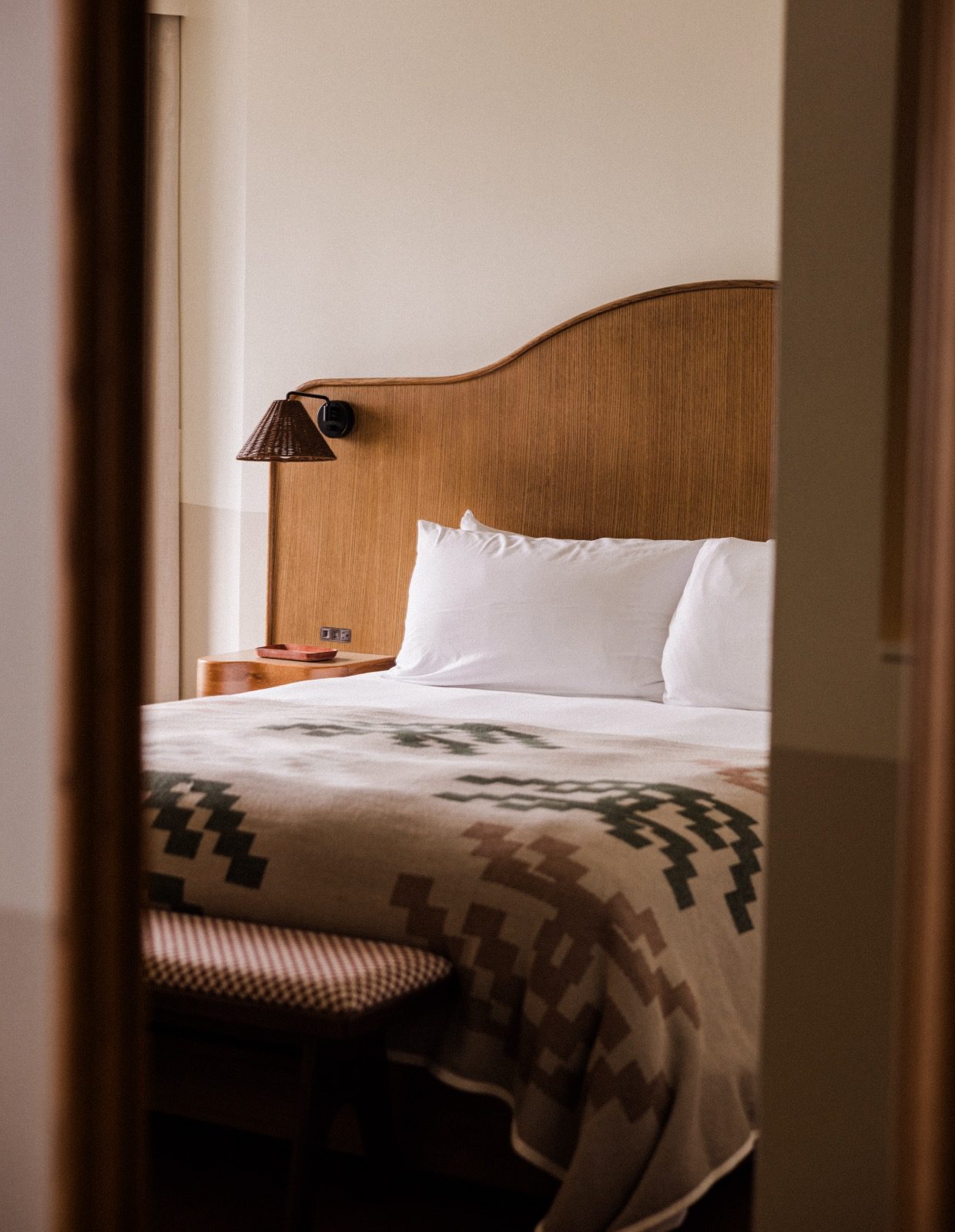 Casa Loma Beach Hotel | Oceanfront Laguna Beach Hotels